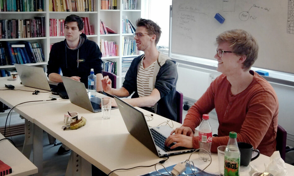 Kantega ville se hva som skjedde da de tvang studenter til å praktisere mob-programmering. 📸: Kantega