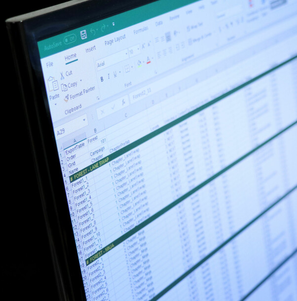 Liten funfact; banene til Trolls vs Vikings 2 lages i slike regneark, som senere blir til JSON-filer og leses av spillmotoren. 📸: Ole Petter Baugerød Stokke