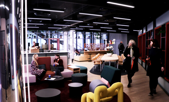 Inngangspartiet til Vipps er fortsatt under utvikling. Til venstre skal det komme en slags kaffebar forteller kommunikasjonssjef Hanne Kjærnes. 📸: Jørgen Jacobsen