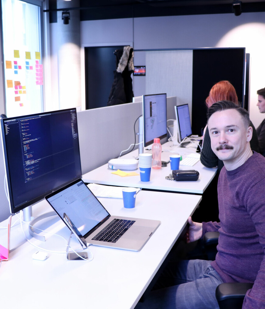 Henrik Holmsen er senior iOS-utvikler hos Vipps. 📸: Jørgen Jacobsen