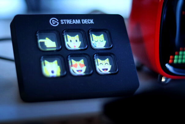 Stream Deck Mini. Fordi 🙀😸😻. 📸: Ole Petter Baugerød Stokke