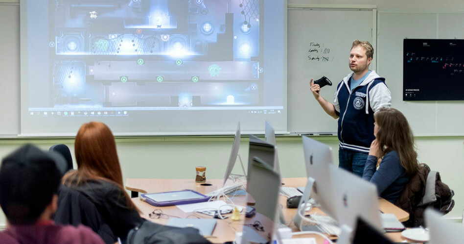 Dag-Erling Jensen er fagansvarlig for spillutvikling på Fagskolen Kristiania, og har brukt studentene sine for å teste ut spillet Agents vs Villain. Studioet hans, Process, har gitt ut spillet til Xbox One, og snart kan det komme på både PC og Switch. 📸: Fagskolen Kristiania