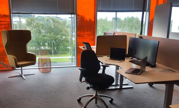 Pulten til Janniche hos Equinor. 📸: Privat