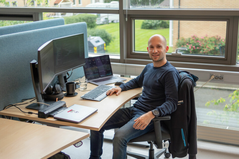 Mikkel Dan-Rognlie forteller om starten med storebrorens Amiga 500, helt til backend-utvikler i Bekk. 📸: Privat