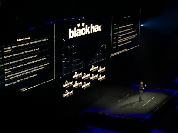 Keynote på Black Hat Briefings 2019. 📸: Eivind Arvesen