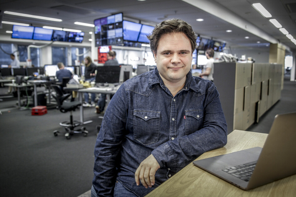 Redaksjonell utvikler Jari Bakken i VG har snekret sammen årets valgomat. Mye er nytt, som å bruke danske Pagle sine løsninger for å sørge for svar fra tusenvis av politikere, men også i VG er det mye gammel kode i nye valgomater. 📸: Espen Sjølingstad Hoen / VG