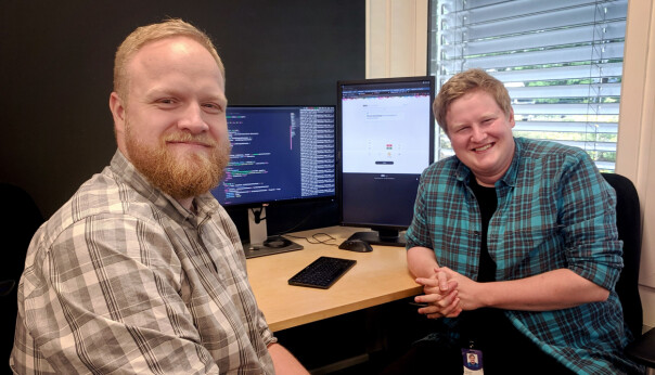 Stian Lund Johansen, tech lead for digital historieutvikling, og utvikler Stian Veum Møllersen, har begge jobbet med årets valgomat fra NRK. 📸: Privat