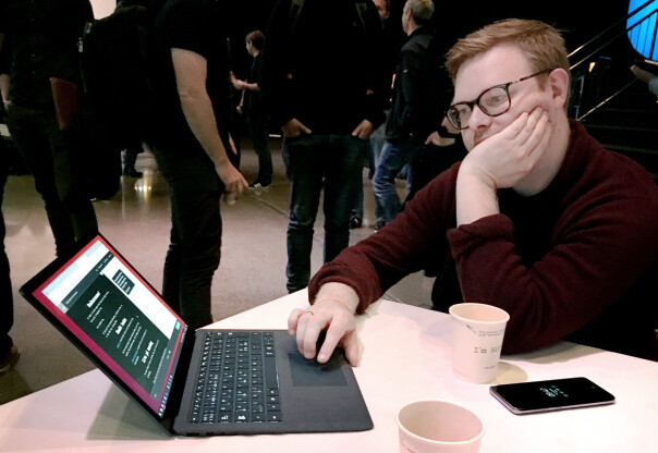Her sender vi ut nyhetsbrevet med lanseringskonkurransen vår, fra JavaZone 2018. Vi lagde også flyers vi delte ut på konferansen for å spre ordet. 📸: Ole Petter Baugerød Stokke