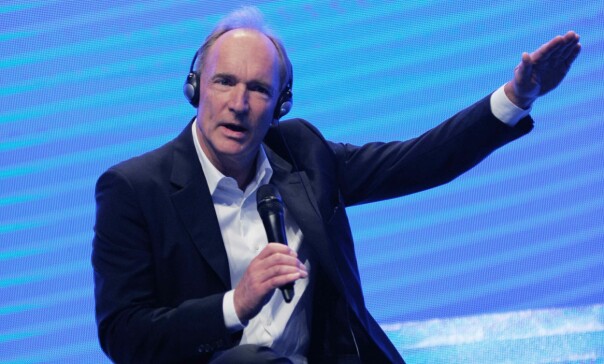 Tim Berners-Lee oppfant webben og URL-standarden. 📸: Scanpix / Roma/rex