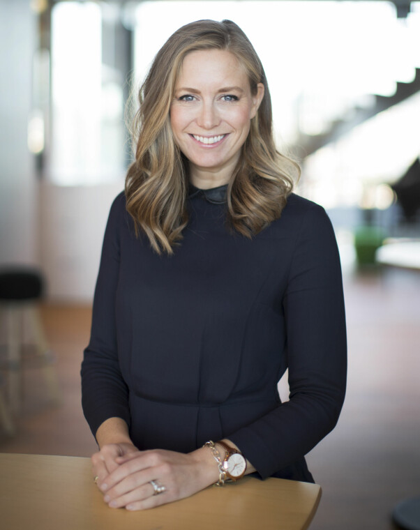 Kommunikasjonssjef Hanne Kristine Fjellheim i Sopra Steria oppfordrer selskaper til å kjøre opplæring i verktøyene, og ha klare regler. Om ikke, kan de bare bli nye tidstyver. 📸: Sopra Steria