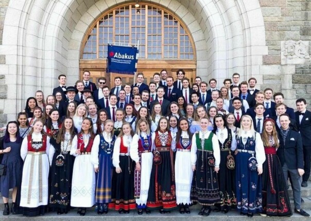 'Linjeforeningen som feirer 17.mai på campus Gløshaugen' skriver Regine Ruud, om bildet av Abakus. 📸: Privat