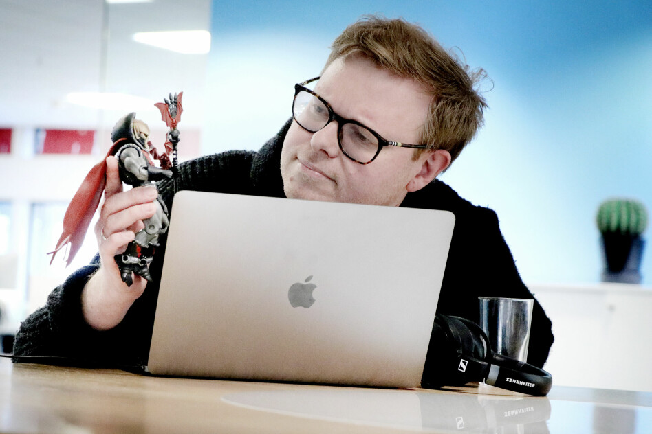 Jørgen Jacobsen drømmer seg ofte bort i videoer om YouTube-ere som samler på He-Man-figurer. 📸: Ole Petter Baugerød Stokke