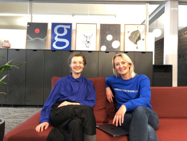 Utvikler Johanne Håøy Horn og rådgiver og prosjektleder Nina Inberg i Bekk; to av kvinnene bak etgodtstykkearbeid.no. 📸: Privat