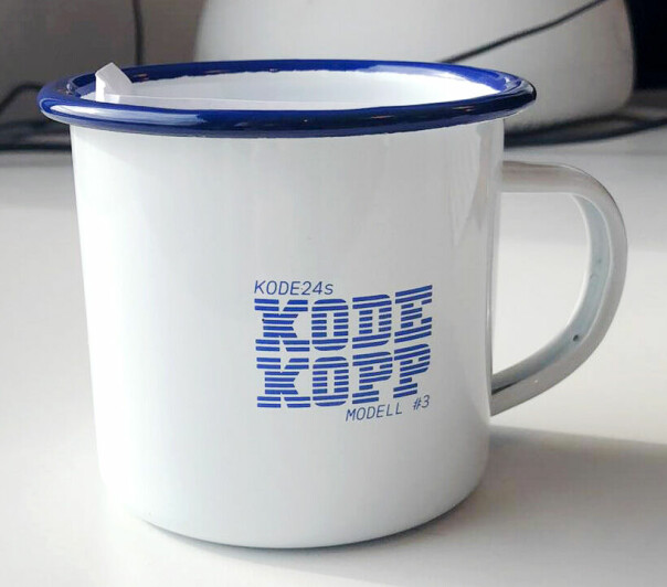 Sjekk ut kode24s Kodekopp Modell #3 - årets hotteste kaffekopp! 📸: Jørgen Jacobsen