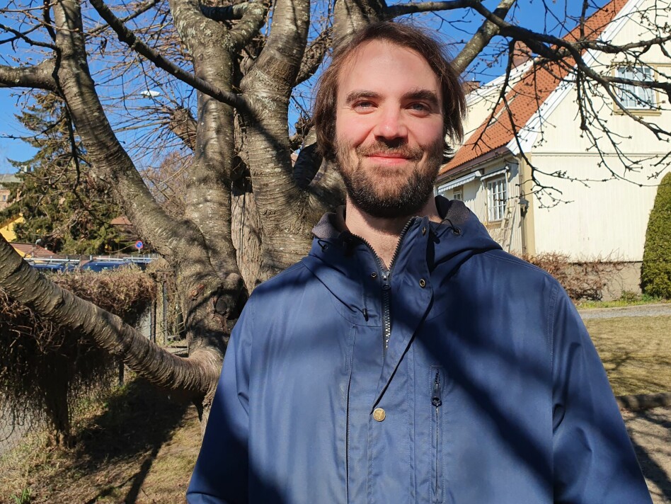 Utvikler Rafael Winterhalter forteller at han er selv pådriver for åpen kildekode, men at vi bør gjøre unntak for den nye appen fra FHI. 📸: Privat