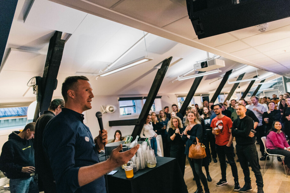 Blank-sjef Jahn Arne Johnsen håper flere vil gjøre som dem - la studenter få jobbe hos dem i sommer. 📸: Michael Angeles / Blank
