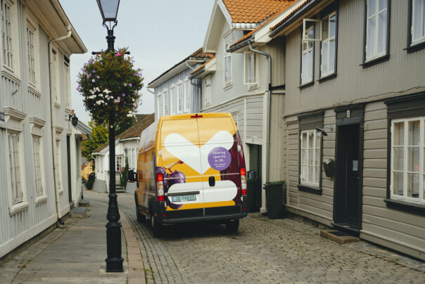 Kolonial.no måtte få 200 ekstra personer til å jobbe for seg - blant annet taxisjåfører som ikke hadde stort å gjøre når alle plutselig skulle holde seg hjemme. 📸: Kolonial.no