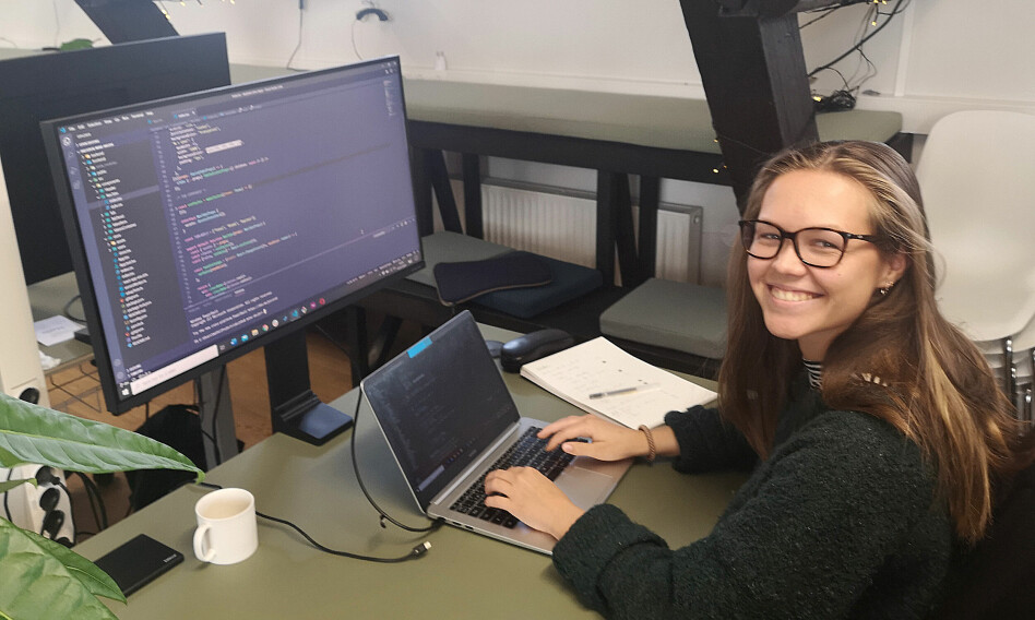 Mathilde Tillman Hegdal på jobb hos Blank. 📸: Privat