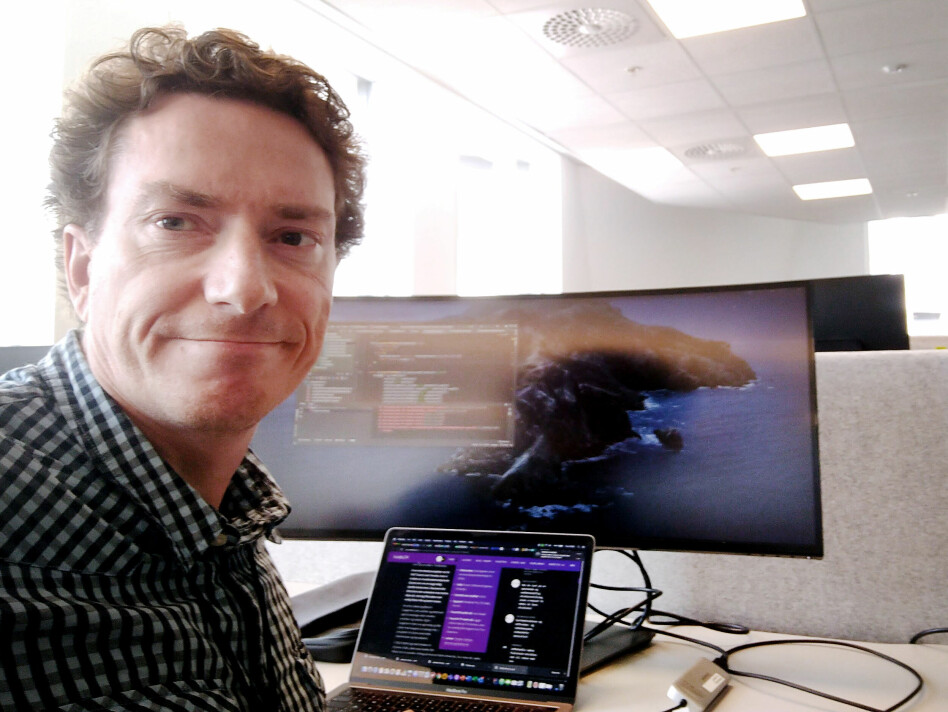 Tore Engvig, konsulent i JPro, er for tida på oppdrag for NAV. - Dette er fra de nye lokalene på Helsfyr. Merk at det er en selfie - hovedregelen er fortsatt hjemmekontor, så det er som regel ikke så mange andre her, forteller han. 📸: Privat