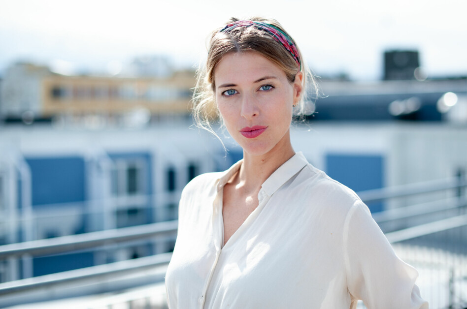 Helena Brodtkorb forteller om hvordan det var å begynne å jobbe med en gjeng utviklere i Folio. 📸: Kagge Forlag / Ina Strøm