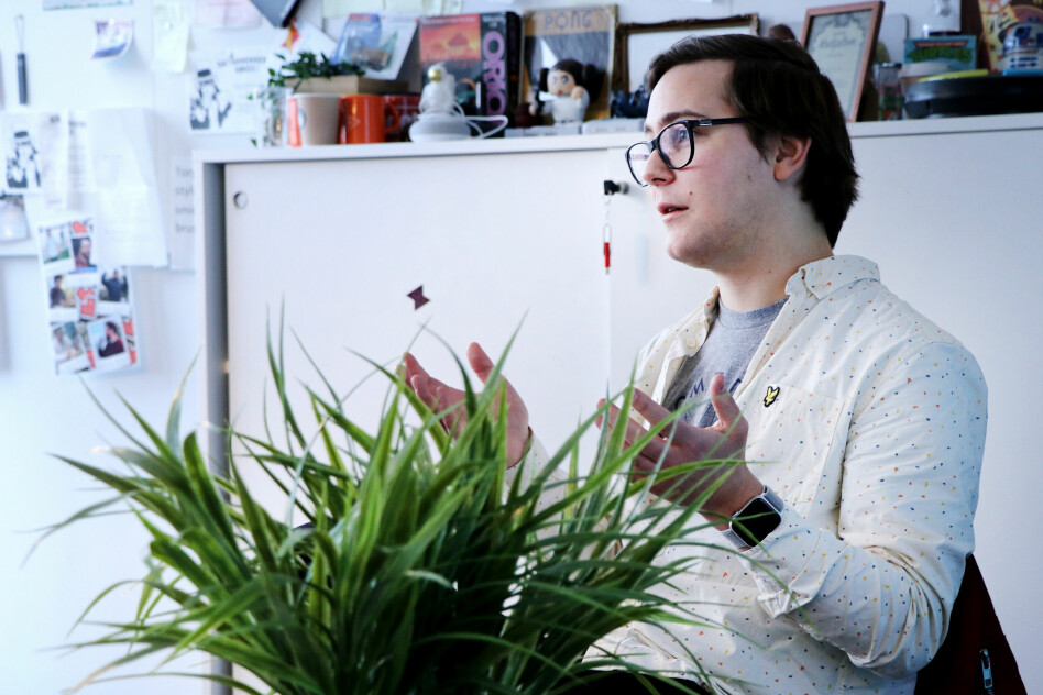 Petter Klingen Wright utvikler apper i Shortcut. Sånn sett er det kanskje ikke sjokkerende at han forsvarer dem, men han har mange gode argumenter for hvorfor PWA-er aldri ble den drømmen mange håpa på. 📸: Ole Petter Baugerød Stokke