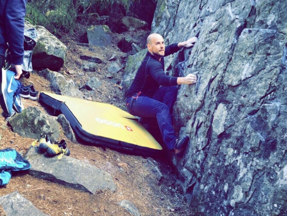 - Jeg er glad i å være aktiv. Det kan være turer i marka, klatring eller det å dra på gymmen, forteller Ukas Koder Sondre Mære Overskaug. 📸: Privat