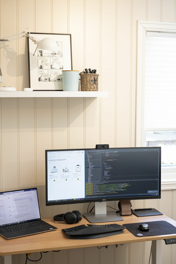 'Nå har jeg hatt hjemmekontor i et års tid, og stortrives med det.' 📸: Privat