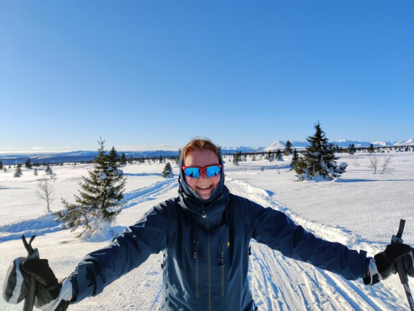 - På tur i skogen eller på fjellet, til fots eller på ski! Med gode venner og sjokolade i sekken; det er helt perfekt! forteller Ragnhild Aaraas Hånde. 📸: Privat