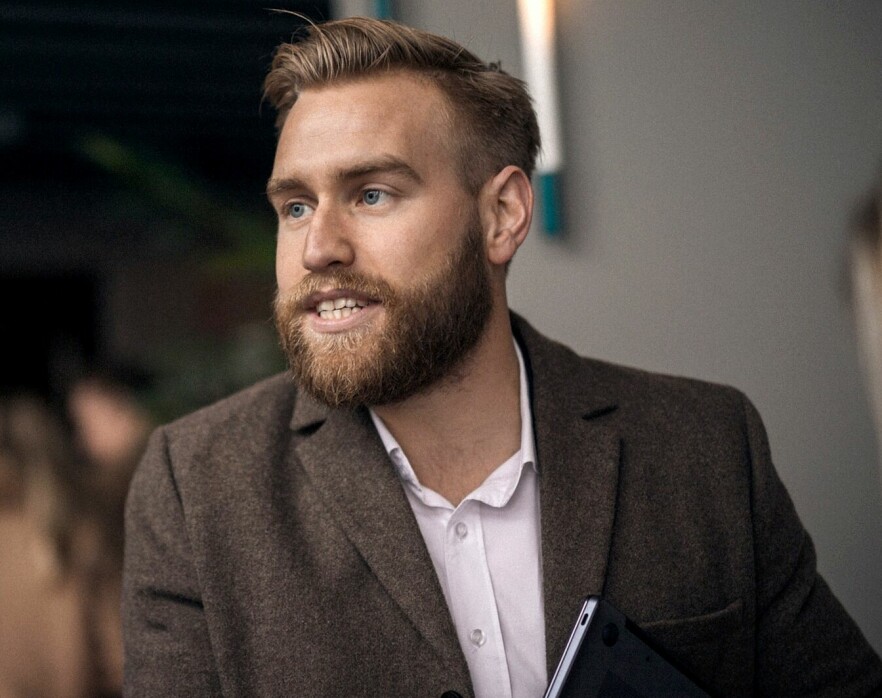 Tollef Vollan, 'Head of Business Development' i Huawei CBG Norway, forteller kode24 hva som kreves for å få Android-appen sin ut på en Google-fri Huawei-telefon. 📸: Huawei