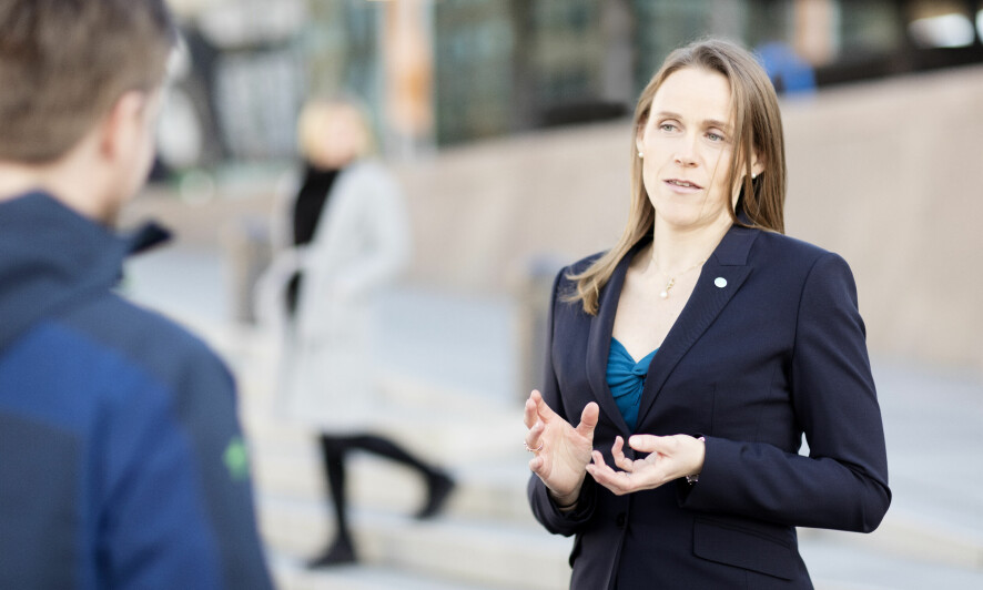 Tekna-president Lise Lyngnes Randeberg sier at noen bemanningsbyråer bruker triksete måter hvor de ikke lønner IT-ansatte mellom oppdrag. 📸: Tekna