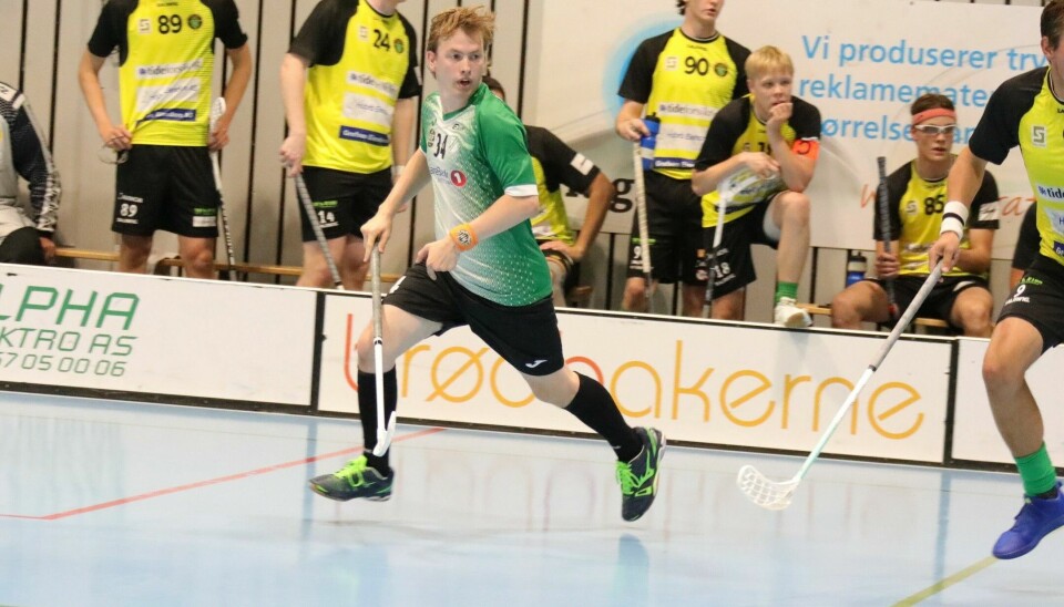 Software engineer Ole Løchen i SMOC.AI spiller aktivt innebandy i Gjelleråsen IF i eliteserien. 📸: Privat