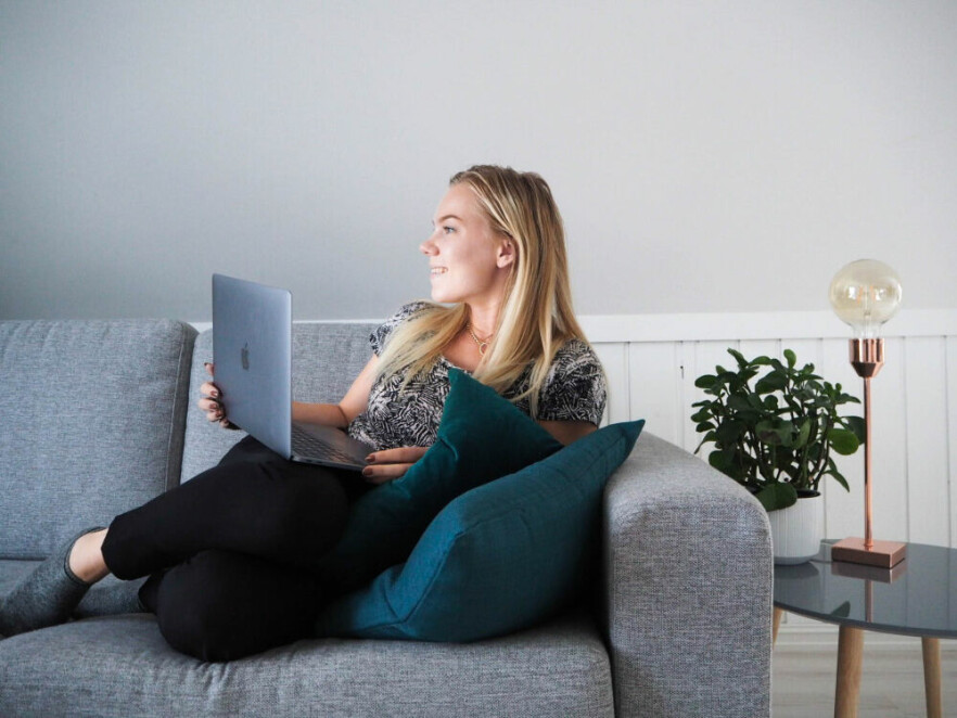 Elise Kristiansen er utvikler, og blogger på frkfrontend.blogg.no, blant annet om kjønnsbalansen i IT-bransjen. 📸: Privat