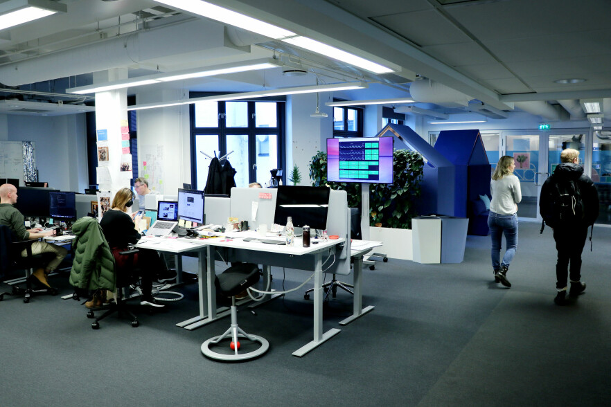 Backend-utvikling er ifølge kode24s lønnsundersøkelser bedre betalt enn blant annet frontend-utvikling. Men hva kreves for å være en god backend-utvikler? Her fra lokalene til FINN. 📸: Ole Petter Baugerød Stokke