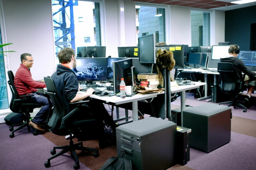 Nesten halvparten av kode24s lesere jobber som frontend-utviklere. Hva er en god frontend-utvikler i 2022? Her fra kontorene til Microsoft. 📸: Ole Petter Baugerød Stokke