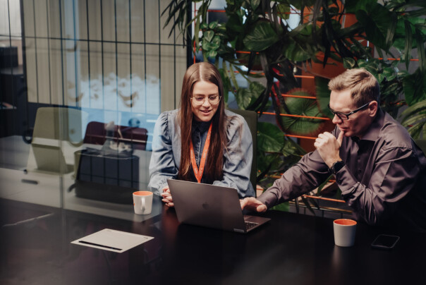 - Det skjer mye spennende innenfor Azure som vi har lyst å se nærmere på, forteller Kaja Hannestad og Sven Malvik i Vipps. 📸: Ilja C. Hendel / Vipps