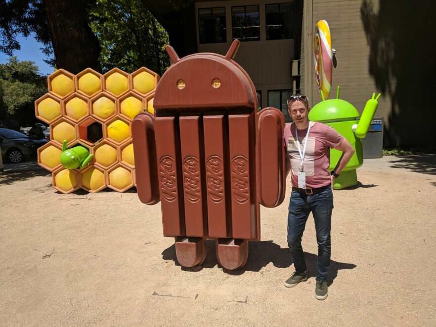 Roy Solberg mener at bug bounties-programmer bare er en liten brikke i et større puslespill. 📸: Privat