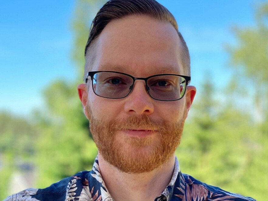 Christian Bjørnsrud (43) har fått seg jobb som utvikler i Aschehoug sin teknologienhet.