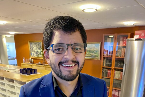 Alejandro Decap er kommunikasjonsrådgiver i El og IT-forbundet. 📸: Ole Marius Sandmo