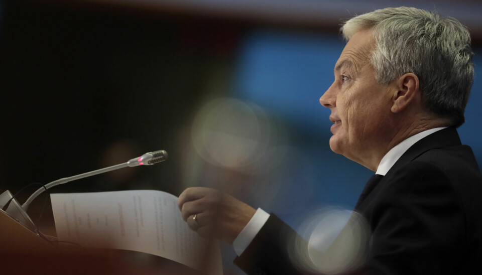 EU-kommisjonen ble klar over overvåkingen etter at Apples avsløring i november. Her: EUs justiskommisær Didier Reynders under en høring i EU-parlamentet i Brussel, 2019. 📸: AP Photo/Virginia Mayo