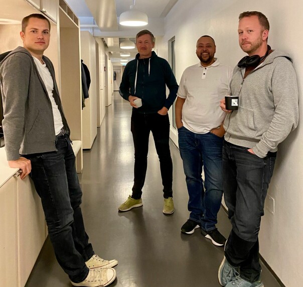 - Vi har også et løpende Teams-møte for «sosial drop-in» rundt lunsj-tider, så den praten jeg går glipp av ved kaffeautomaten kan jeg ta igjen der. 📸: Privat