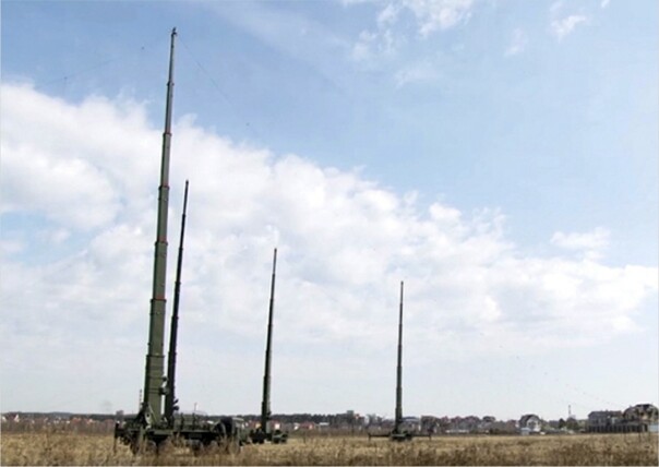 Disse mobile Palatin-K EW-enhetene er sentrale i den russiske elektroniske krigføringen i Ukraina. Bildet er fra en øvelse på russisk territorium. 📸: Pressetjenesten til det russiske forsvarsdepartementet, via AP/NTB