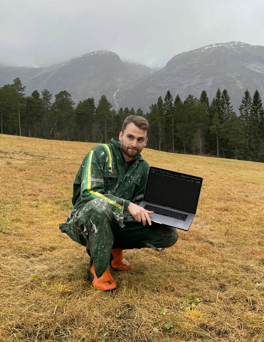 Lars Karbø jobber nå fra hele verden, men er tilbake i Norge for en god, norsk sommer. 📸: Privat