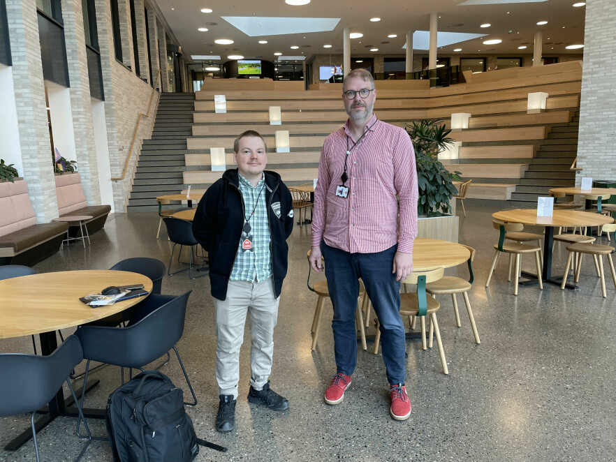 NAV har gått over til å bruke syntetiske testdata, forteller Julian Ravn Thrap-Meyer og Leif Tore Løvmo.📸: Mattis Vaaland