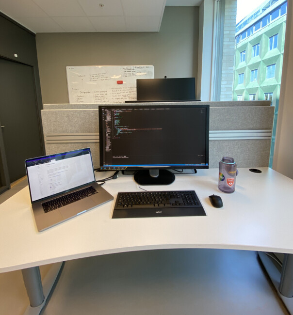Sommerstudentene i NAV IT har fått sin egen etasje på NAV-kontoret, ifølge Henrik Giil Liisberg. 📸: Privat