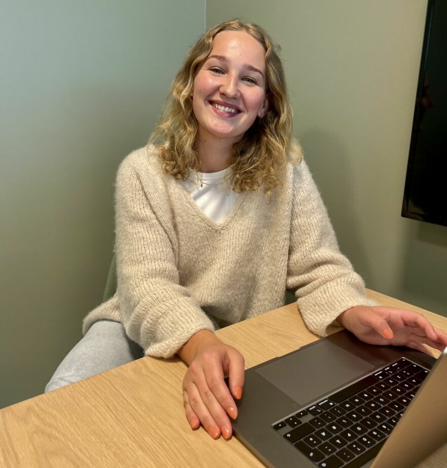 Student Ane Marthe Ness jobber i sommer for Variant sitt Oslo-kontor. 📸: Privat