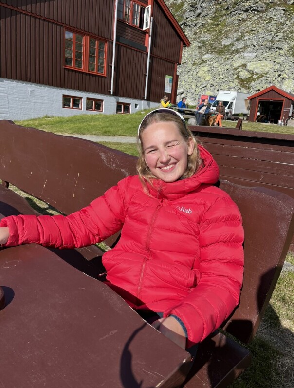 - Planen videre er å skaffe meg fulltidsjobb som utvikler. Hvor det blir, blir spennende å se.