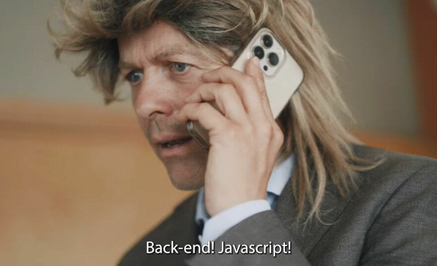 Knut Arild Hareide er direktør i Sjøfartsdirektoratet, viser det seg, og dukker hyppig opp i videoen de har laga for å skaffe seg nye utviklere. 📸: Sjøfartsdirektoratet