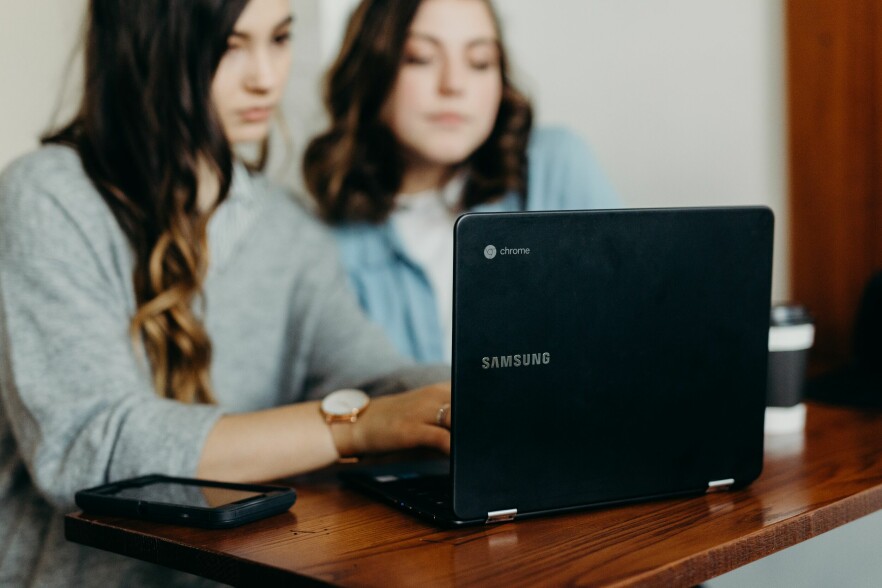 'I en travel sommer for det danske datatilsynet har de også forbydd bruken av Chromebooks og Googles G-Suite ved et dansk skoledistrikt.' 📸: Unsplash