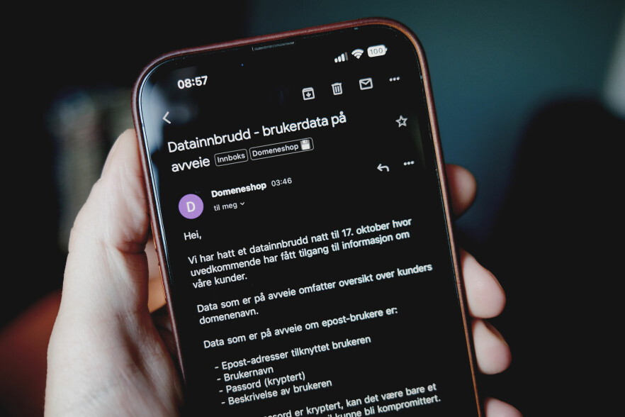 Denne eposten ble sendt ut til Domeneshop-kundene etter datainnbruddet. Selv fikk vi vår 03:45 natt til onsdag. 📸: Ole Petter Baugerød Stokke