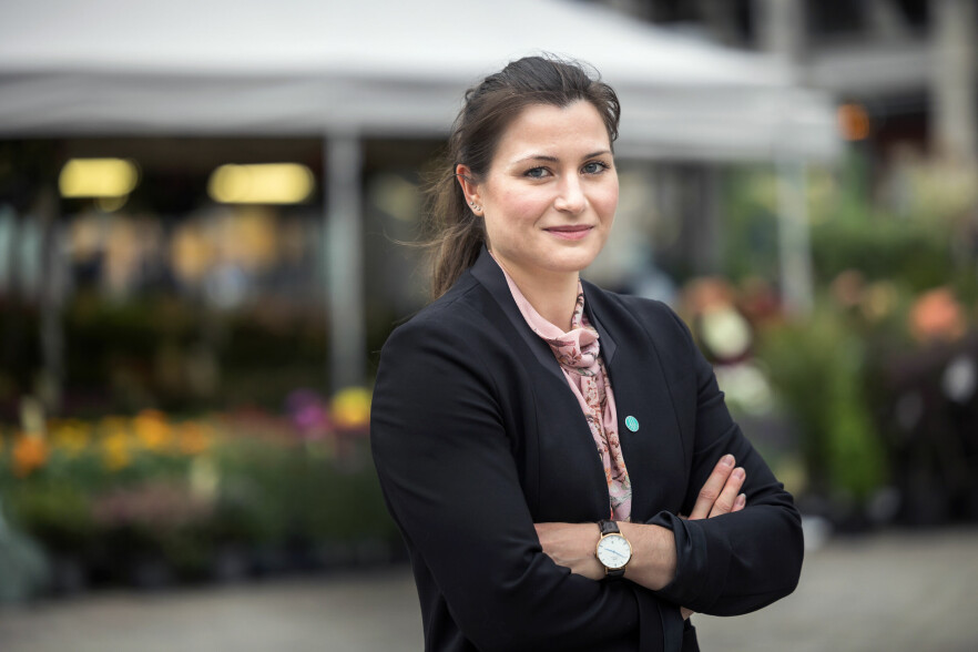 - Har vi ikke kommet lenger at vi også kan inkludere dem som snakker godt engelsk? I IT-bransjen er jo språket fort engelsk likevel, sier Elisabet Haugsbø. 📸: Tekna